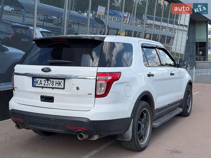 Позашляховик / Кросовер Ford Explorer 2015 в Києві