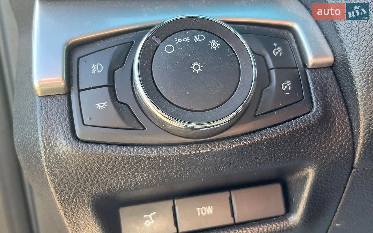 2017 Ford Explorer - мініатюра 13