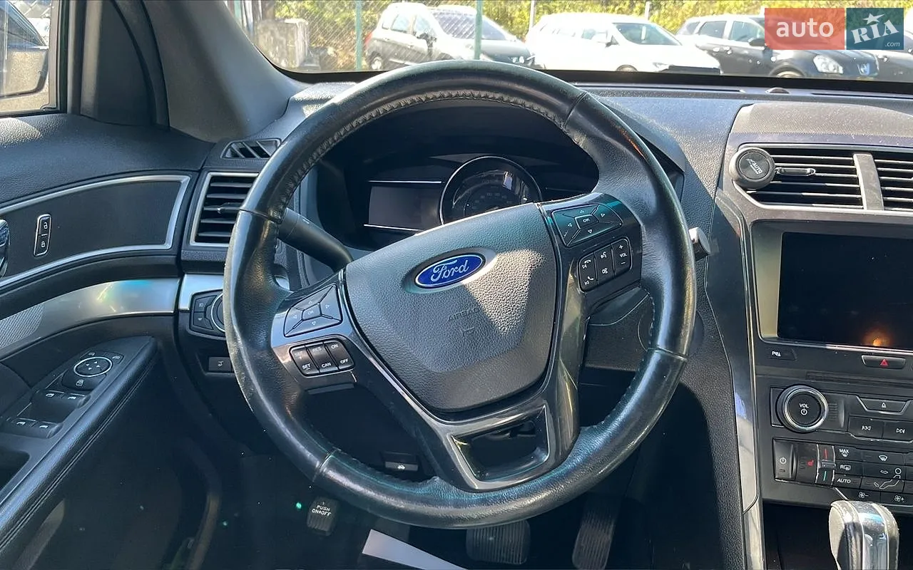 2017 Ford Explorer - мініатюра 16
