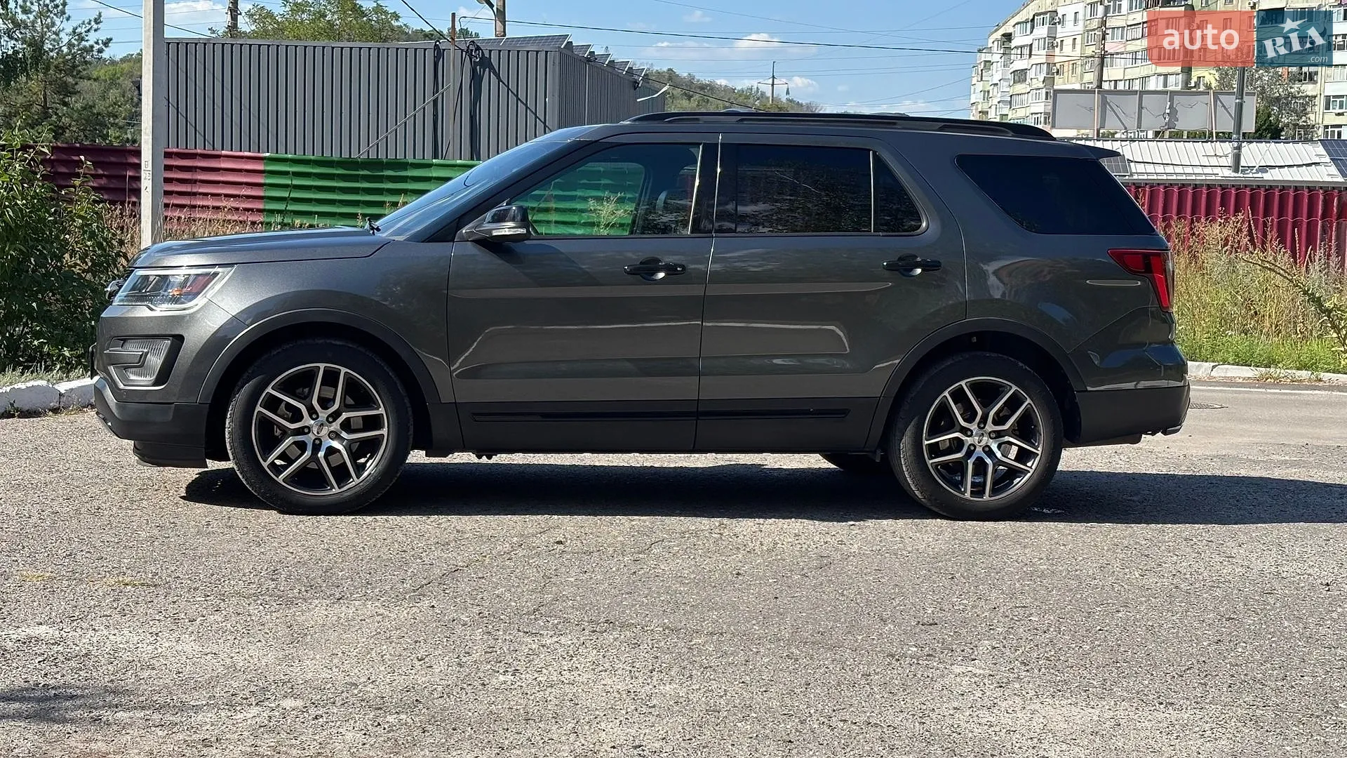 2017 Ford Explorer - мініатюра 4