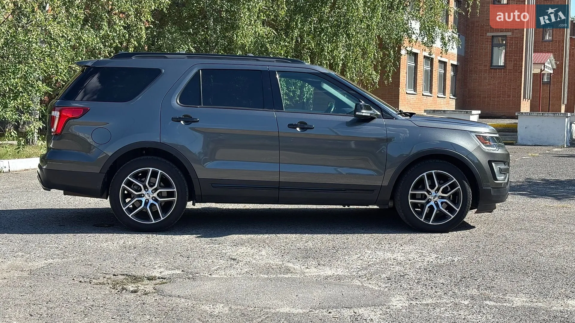 2017 Ford Explorer - мініатюра 8