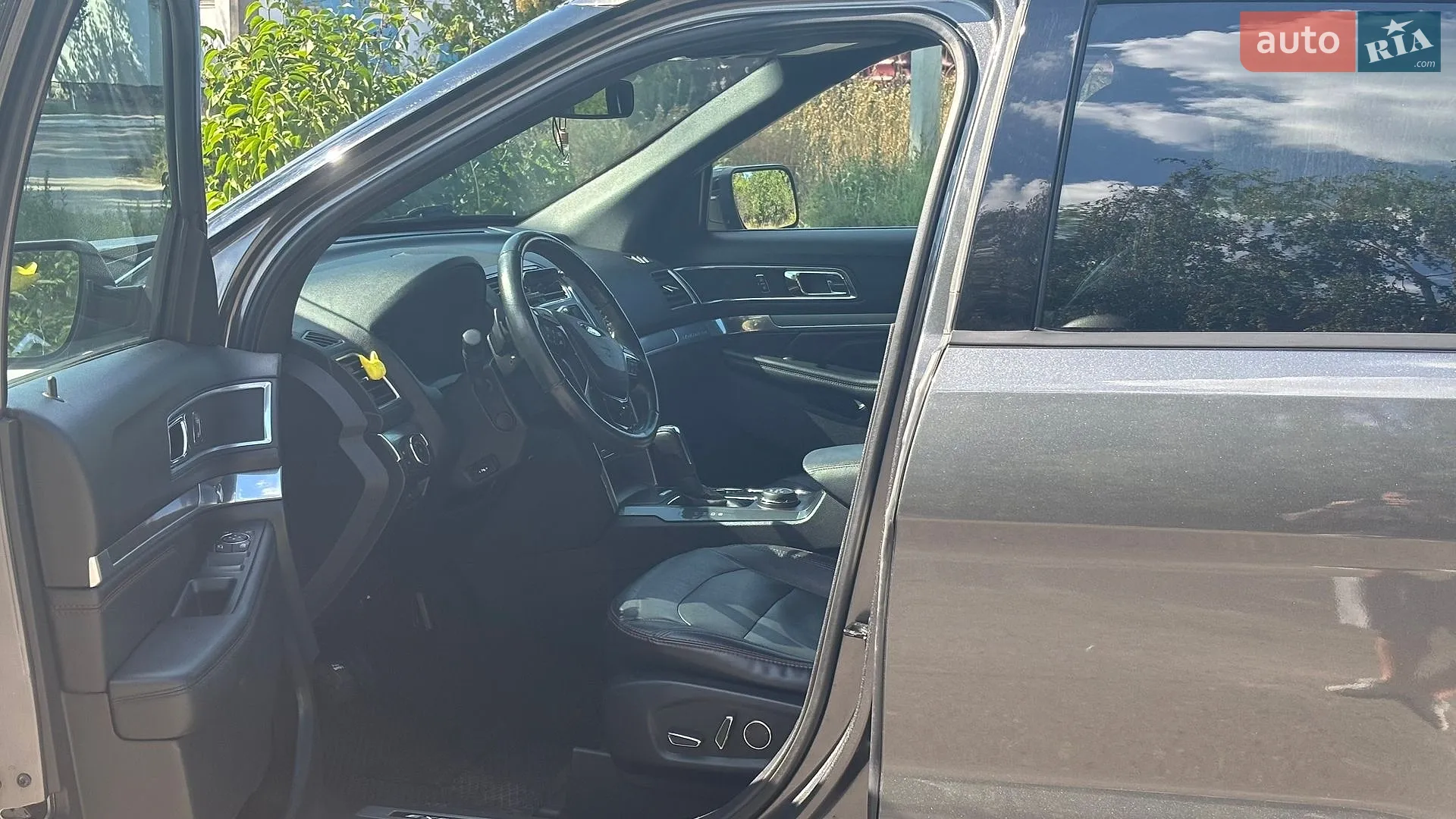 2017 Ford Explorer - мініатюра 27