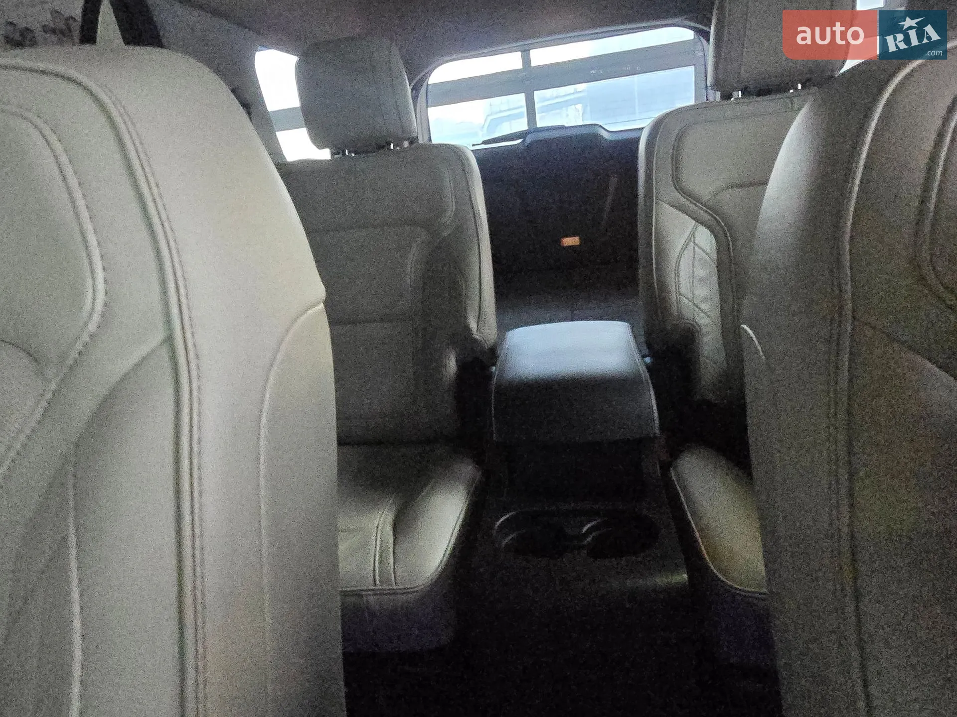 2015 Ford Explorer - мініатюра 32