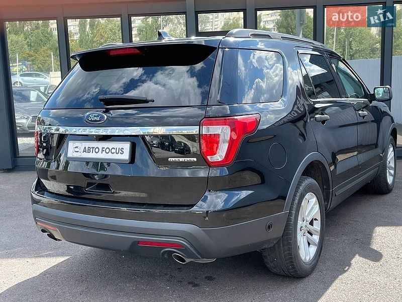 Внедорожник / Кроссовер Ford Explorer 2015 в Киеве