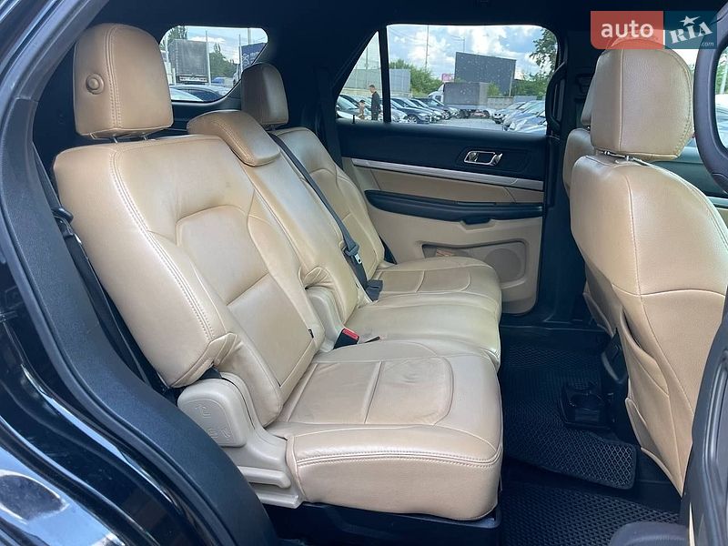 Позашляховик / Кросовер Ford Explorer 2015 в Києві