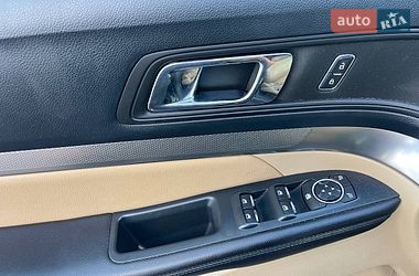 Внедорожник / Кроссовер Ford Explorer 2015 в Киеве