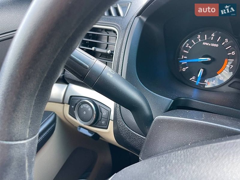 Позашляховик / Кросовер Ford Explorer 2015 в Києві