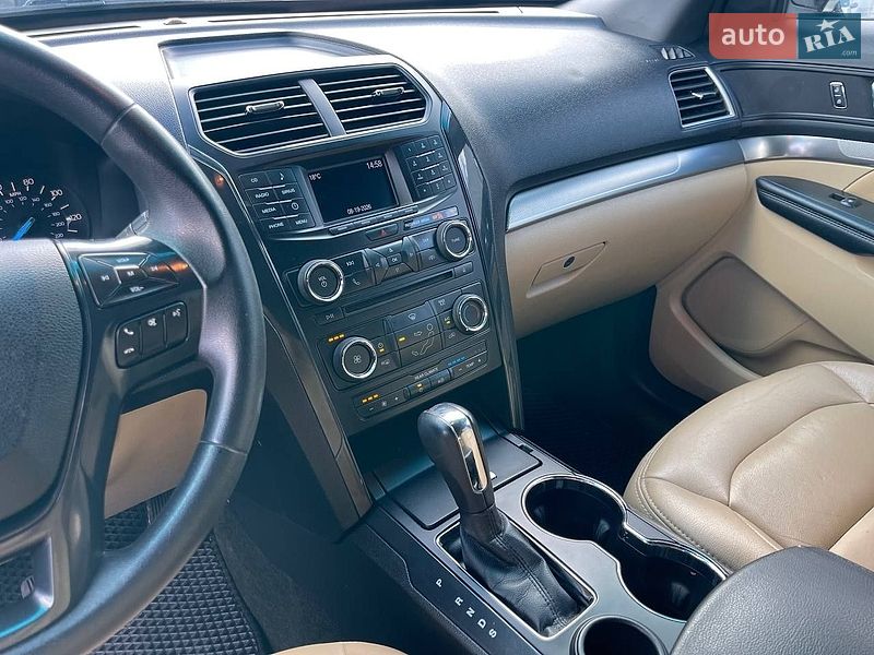 Внедорожник / Кроссовер Ford Explorer 2015 в Киеве