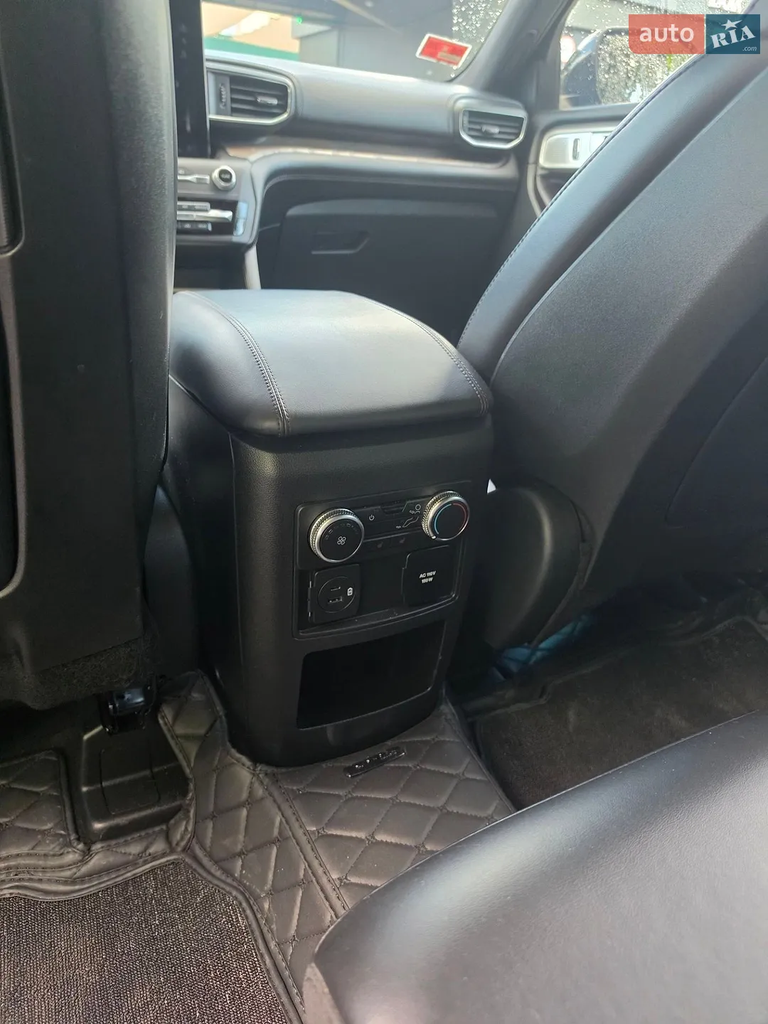 2019 Ford Explorer - мініатюра 13