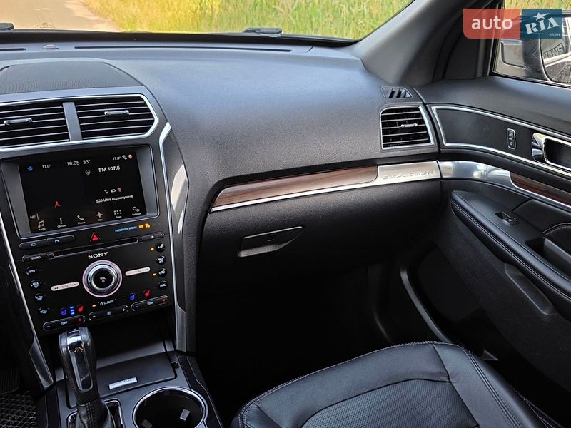 Позашляховик / Кросовер Ford Explorer 2017 в Києві