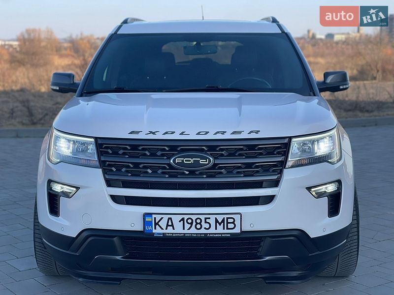 Позашляховик / Кросовер Ford Explorer 2018 в Рівному