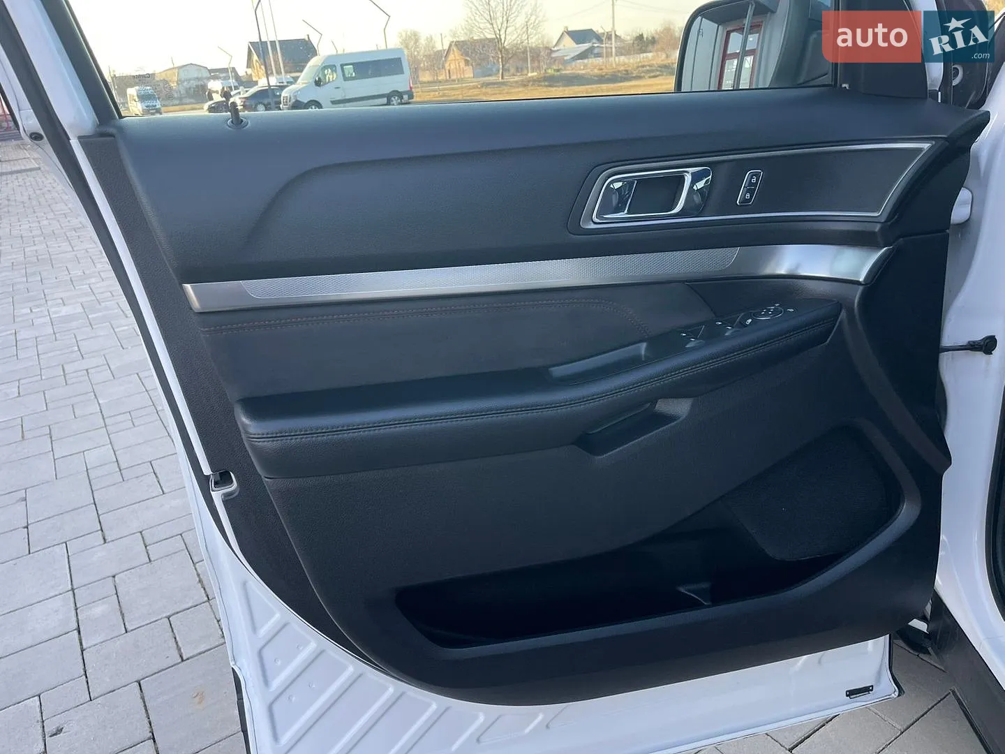 2018 Ford Explorer - мініатюра 60