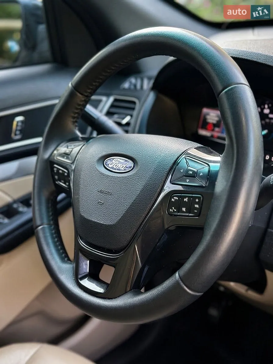 2016 Ford Explorer - мініатюра 17