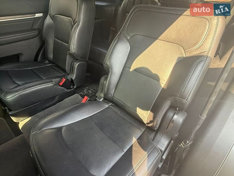 Позашляховик / Кросовер Ford Explorer 2017 в Києві