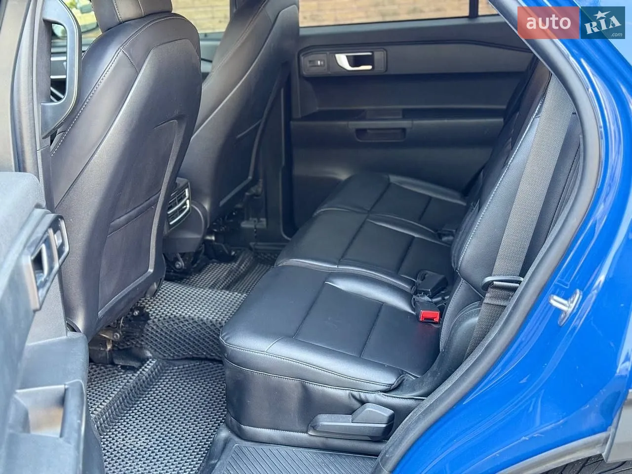 2021 Ford Explorer - мініатюра 12