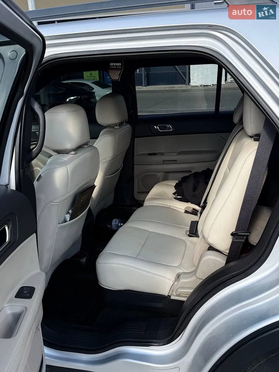 2015 Ford Explorer - мініатюра 9