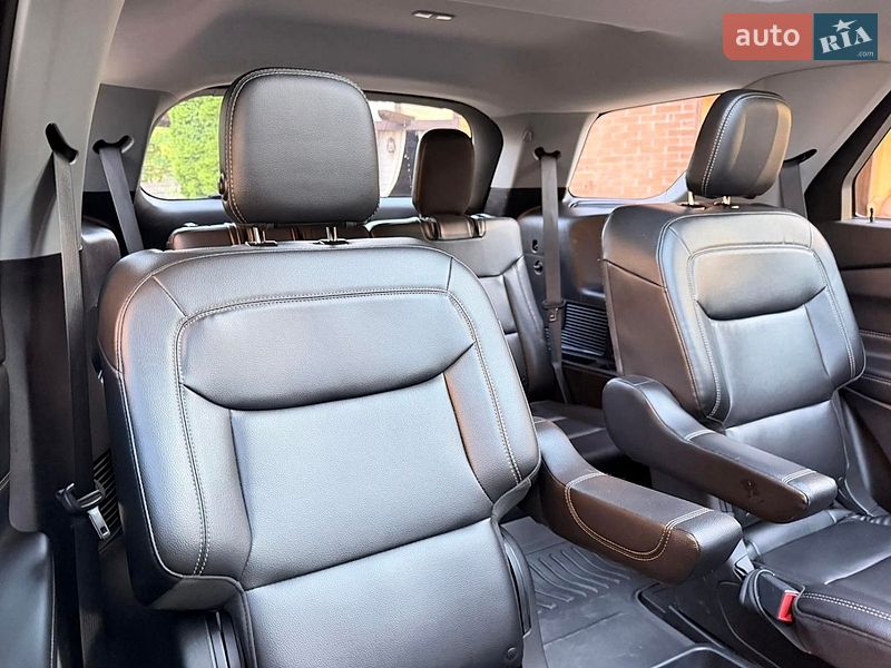 Позашляховик / Кросовер Ford Explorer 2020 в Львові