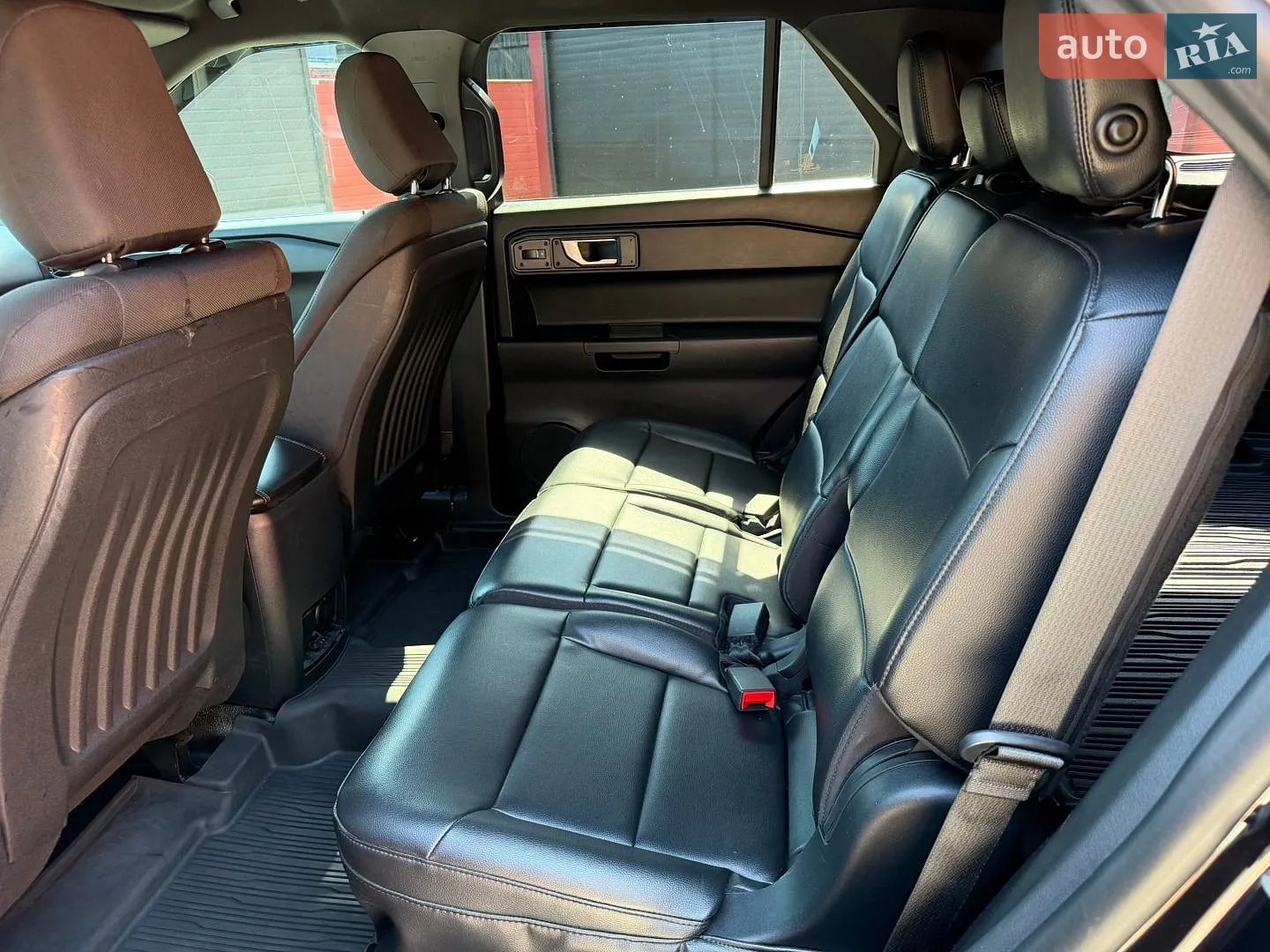 2020 Ford Explorer - мініатюра 9