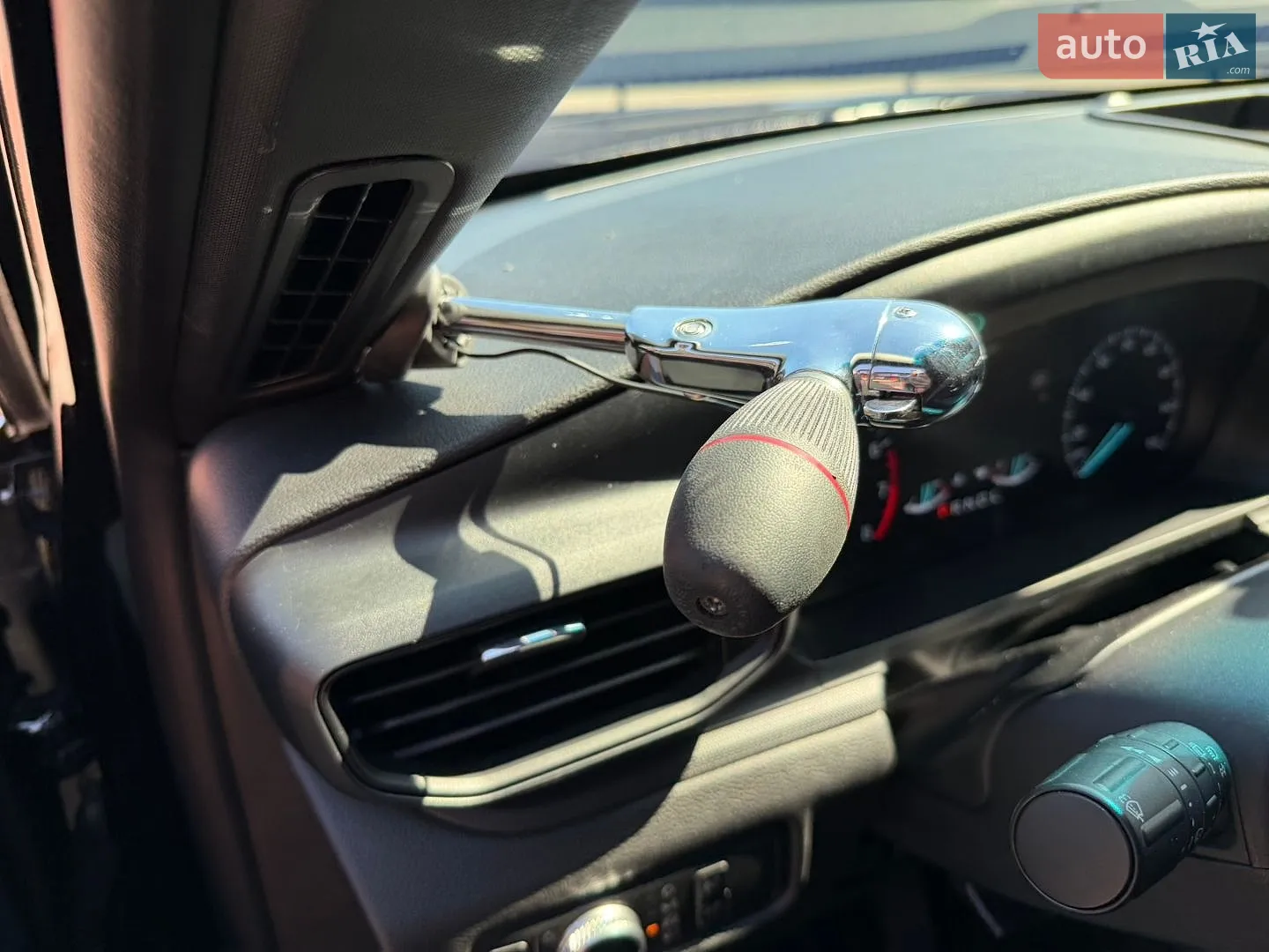 2020 Ford Explorer - мініатюра 11