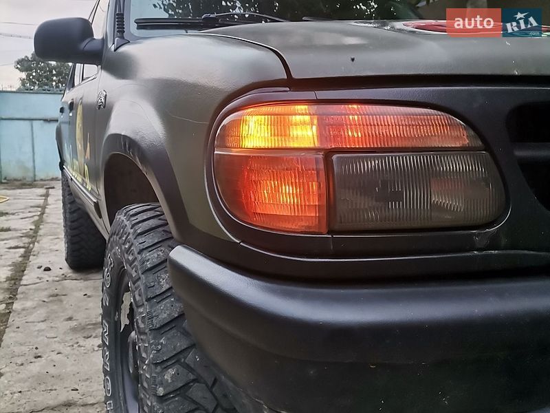 Внедорожник / Кроссовер Ford Explorer 1995 в Татарбунарах
