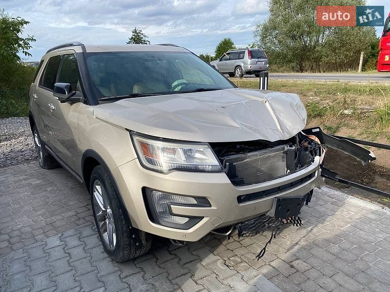 Позашляховик / Кросовер Ford Explorer 2017 в Львові