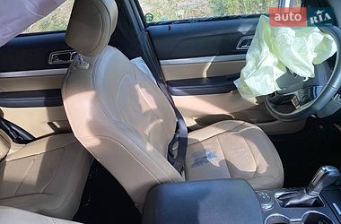 Позашляховик / Кросовер Ford Explorer 2017 в Львові