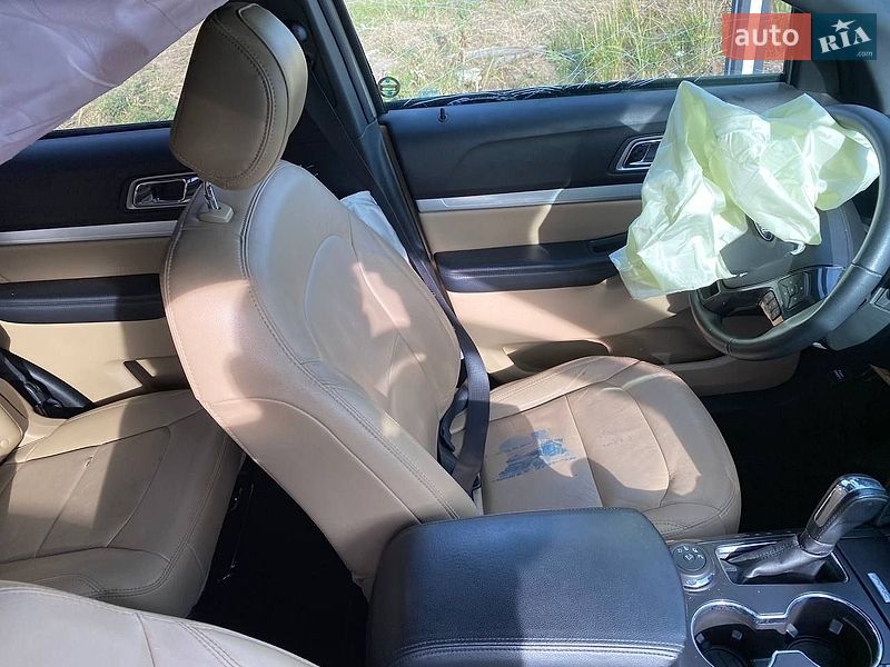 Позашляховик / Кросовер Ford Explorer 2017 в Львові