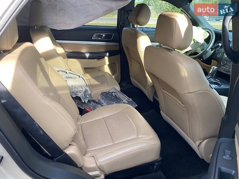 Позашляховик / Кросовер Ford Explorer 2017 в Львові
