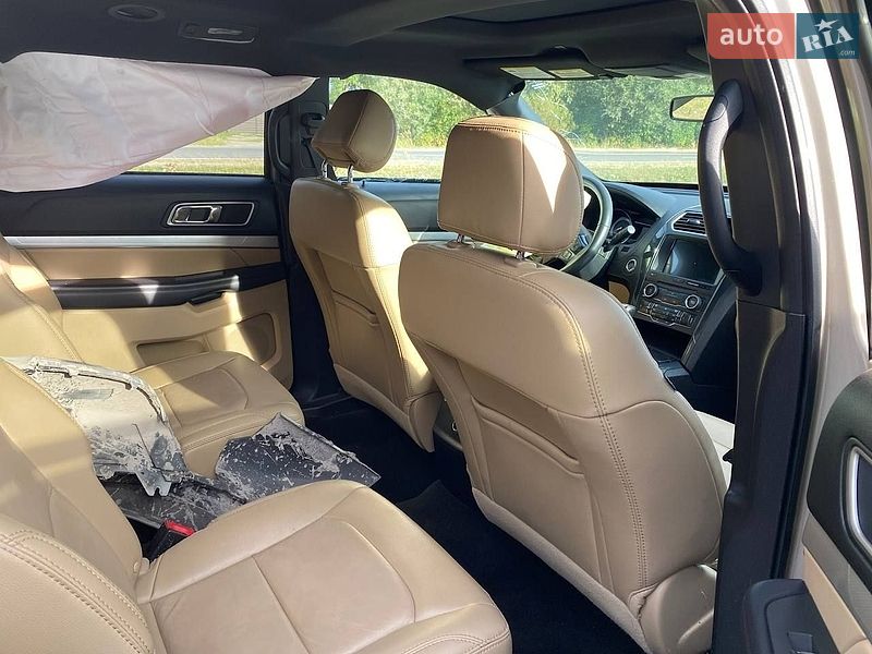 Позашляховик / Кросовер Ford Explorer 2017 в Львові