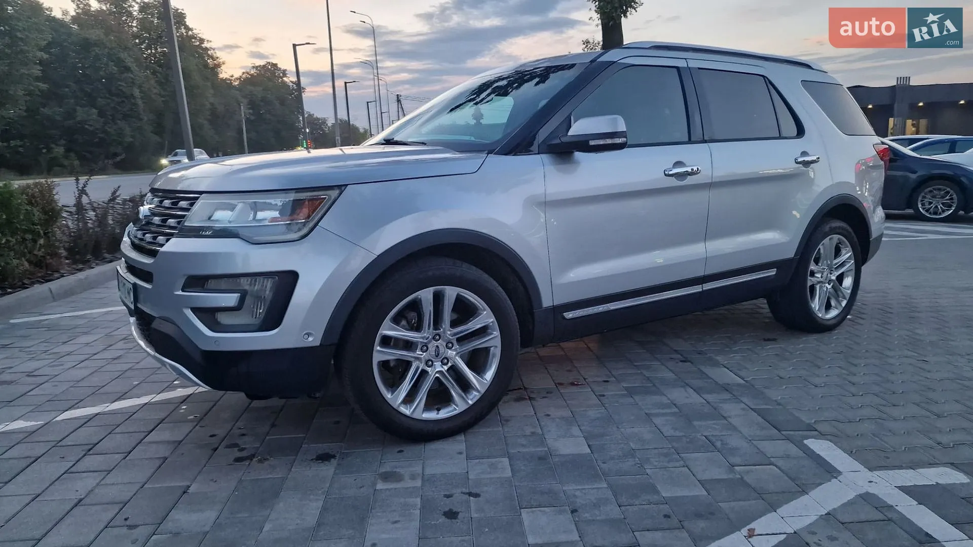 2016 Ford Explorer - мініатюра 7