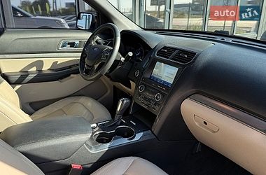 Внедорожник / Кроссовер Ford Explorer 2017 в Львове