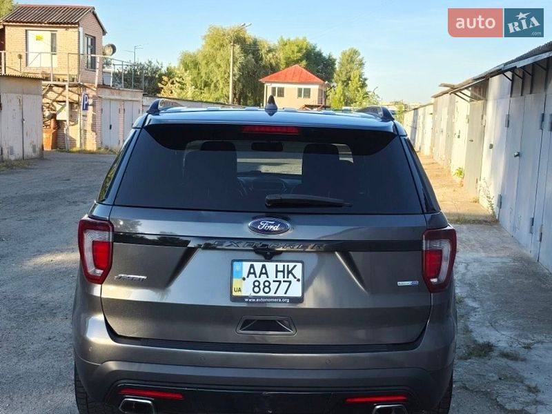 Позашляховик / Кросовер Ford Explorer 2016 в Києві