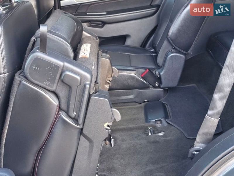 Позашляховик / Кросовер Ford Explorer 2016 в Києві