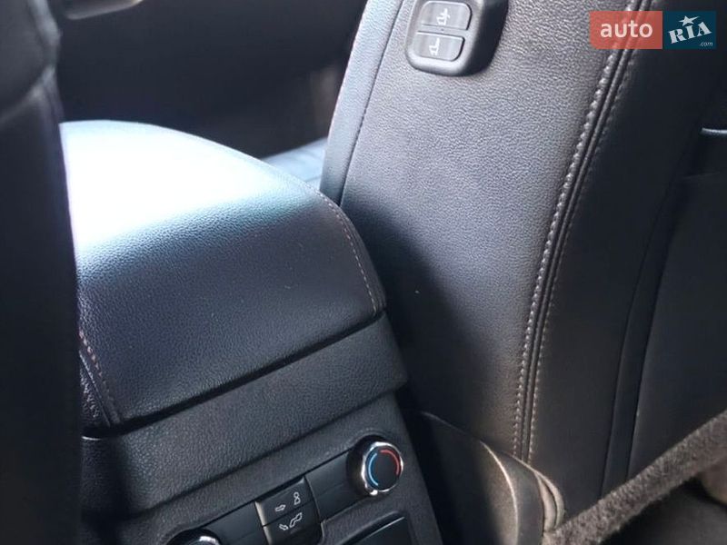 Позашляховик / Кросовер Ford Explorer 2016 в Києві