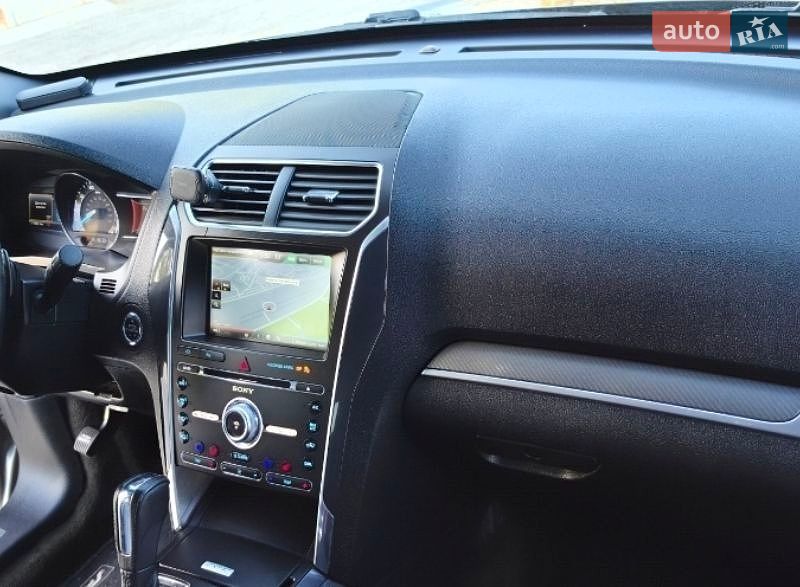 Позашляховик / Кросовер Ford Explorer 2016 в Києві