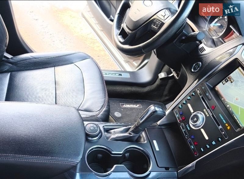 Позашляховик / Кросовер Ford Explorer 2016 в Києві