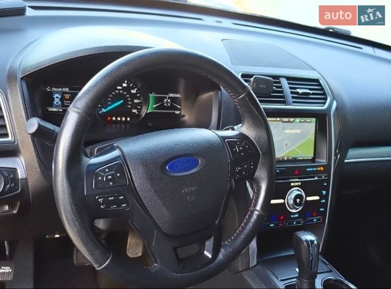 Позашляховик / Кросовер Ford Explorer 2016 в Києві
