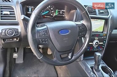Позашляховик / Кросовер Ford Explorer 2016 в Києві