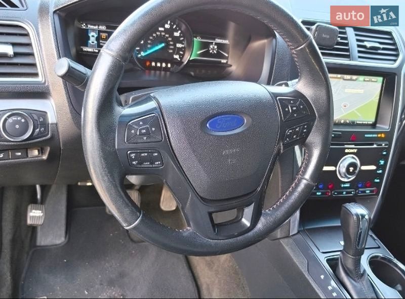 Позашляховик / Кросовер Ford Explorer 2016 в Києві