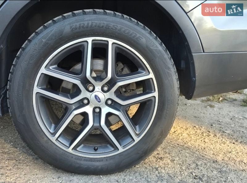 Позашляховик / Кросовер Ford Explorer 2016 в Києві