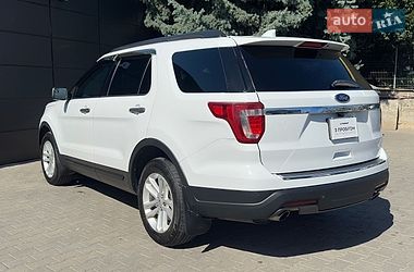 Позашляховик / Кросовер Ford Explorer 2016 в Одесі