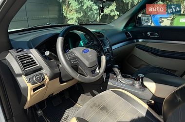 Позашляховик / Кросовер Ford Explorer 2016 в Одесі