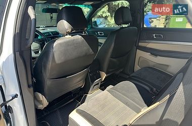 Позашляховик / Кросовер Ford Explorer 2016 в Одесі