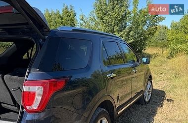 Позашляховик / Кросовер Ford Explorer 2015 в Києві