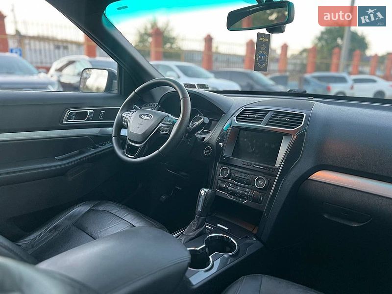 Позашляховик / Кросовер Ford Explorer 2016 в Одесі фото 27 Позашляховик / Кросовер Ford Explorer 2016 в Одесі