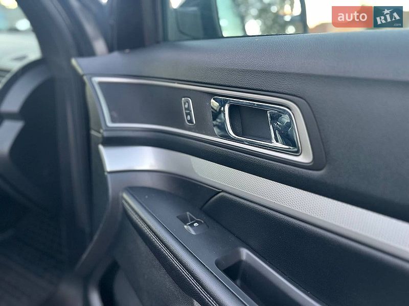 Позашляховик / Кросовер Ford Explorer 2016 в Одесі фото 29 Позашляховик / Кросовер Ford Explorer 2016 в Одесі