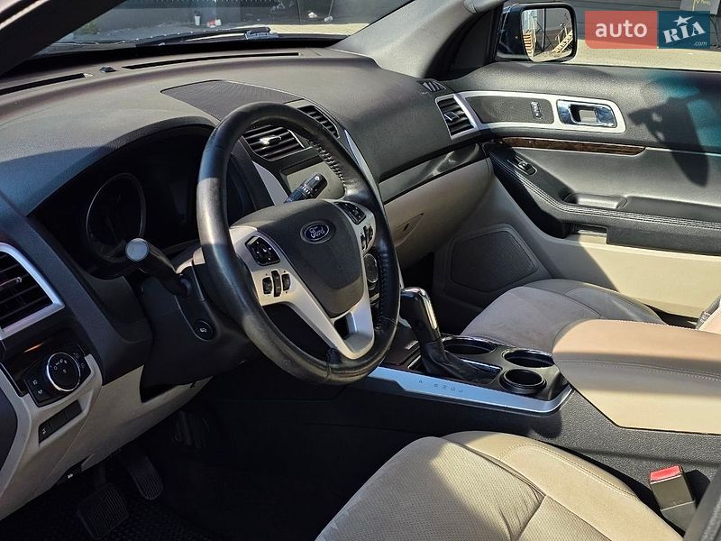 Позашляховик / Кросовер Ford Explorer 2011 в Києві