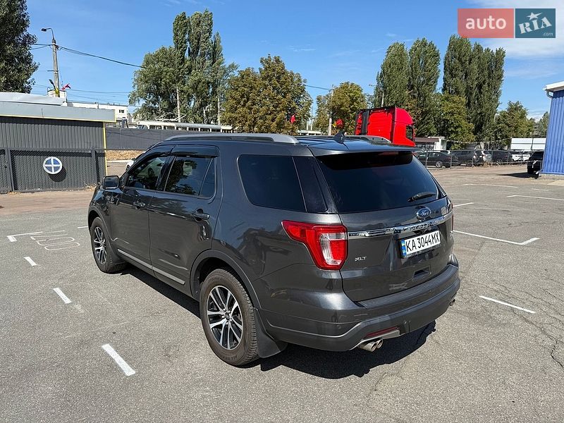 Позашляховик / Кросовер Ford Explorer 2018 в Києві