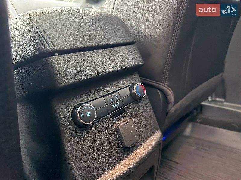 Внедорожник / Кроссовер Ford Explorer 2017 в Киеве