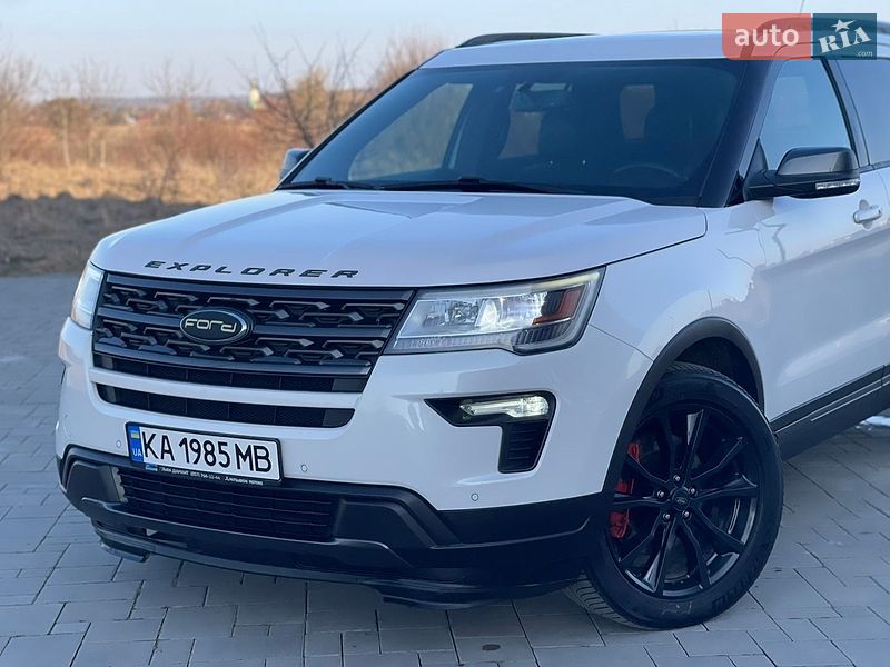 Внедорожник / Кроссовер Ford Explorer 2018 в Ровно